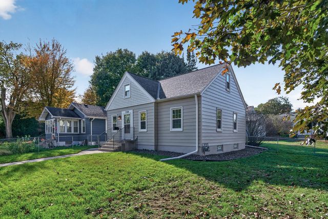 3106 Hayes Street NE, Minneapolis, MN 55418