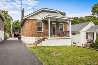 8731 Brentwood Place, Brentwood, MO 63144