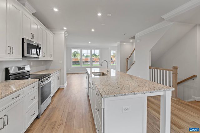 39 LINDLEY LN, Charlottesville, VA 22901