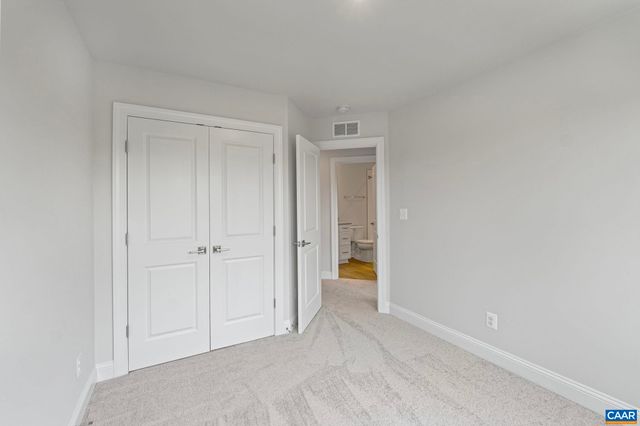 39 LINDLEY LN, Charlottesville, VA 22901