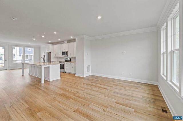 39 LINDLEY LN, Charlottesville, VA 22901