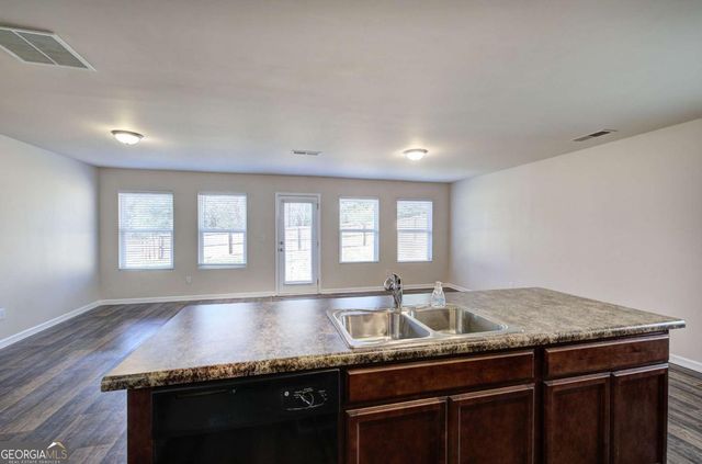 30 Luwanda Trail, Cartersville, GA 30120