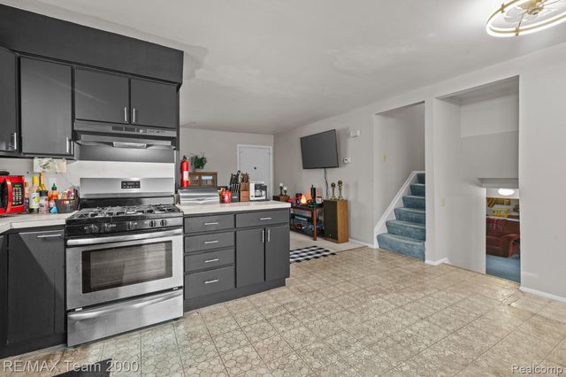 31629 Sweetbriar, Rockwood, MI 48173