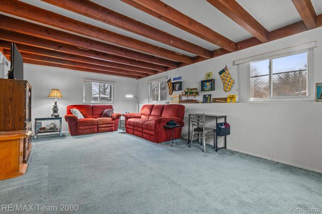 31629 Sweetbriar, Rockwood, MI 48173