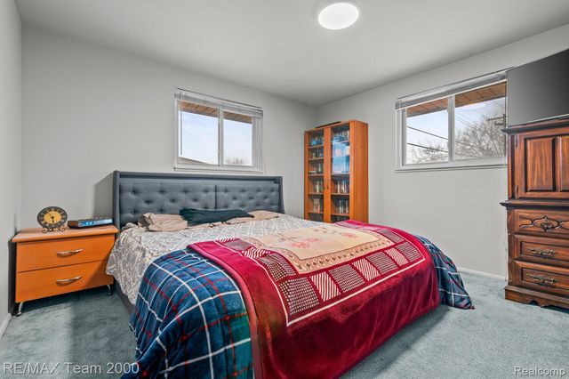 31629 Sweetbriar, Rockwood, MI 48173