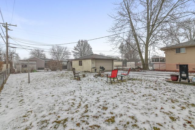 31629 Sweetbriar, Rockwood, MI 48173