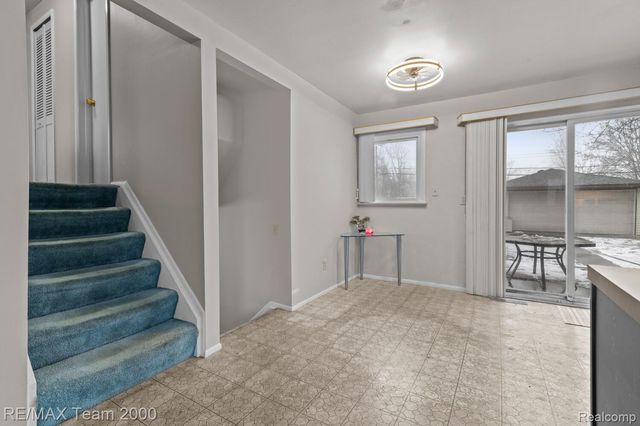 31629 Sweetbriar, Rockwood, MI 48173