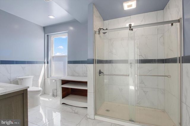 1880 W MARKET ST, York, PA 17404
