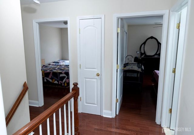 34 4th Street, Port Reading, NJ 07064