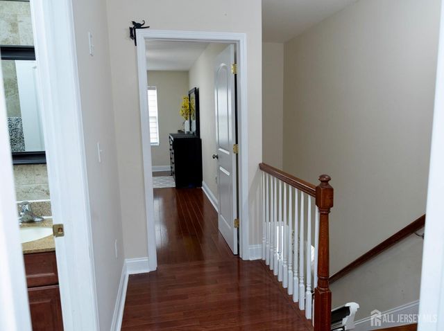 34 4th Street, Port Reading, NJ 07064