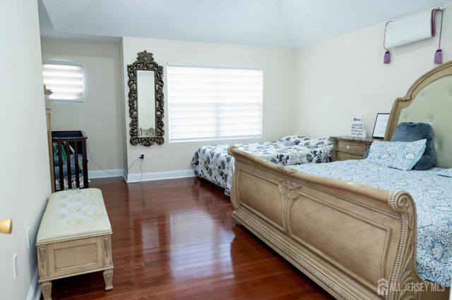 34 4th Street, Port Reading, NJ 07064