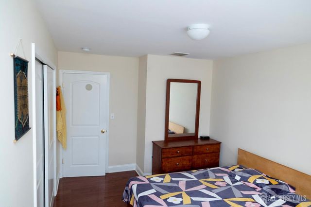 34 4th Street, Port Reading, NJ 07064