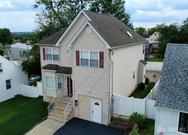 34 4th Street, Port Reading, NJ 07064