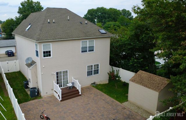 34 4th Street, Port Reading, NJ 07064