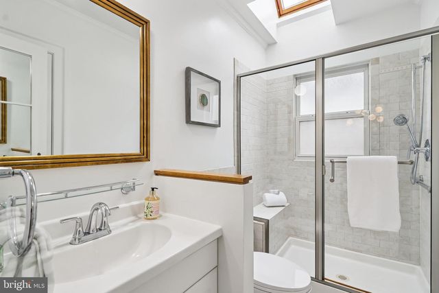 4711 17TH ST N, Arlington, VA 22207