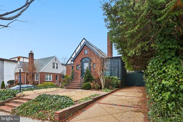 4711 17TH ST N, Arlington, VA 22207