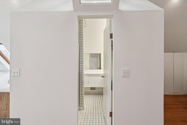 4711 17TH ST N, Arlington, VA 22207