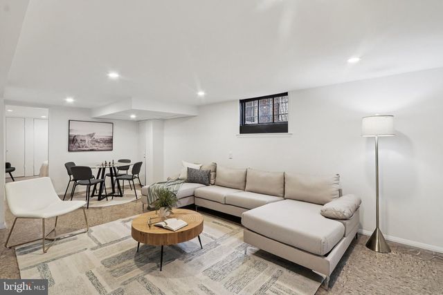 4711 17TH ST N, Arlington, VA 22207