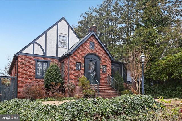 4711 17TH ST N, Arlington, VA 22207