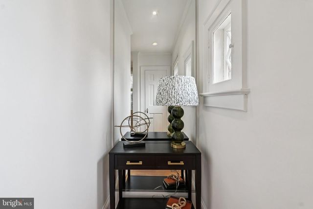 4711 17TH ST N, Arlington, VA 22207