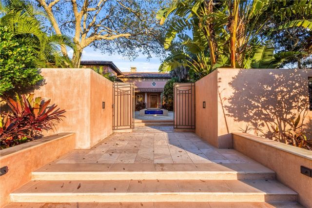 2350 Quay Dock Road, Vero Beach, FL 32967