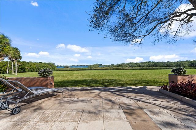 2350 Quay Dock Road, Vero Beach, FL 32967