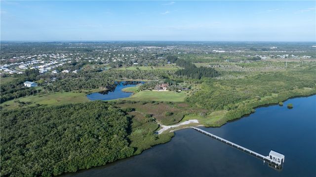 2350 Quay Dock Road, Vero Beach, FL 32967
