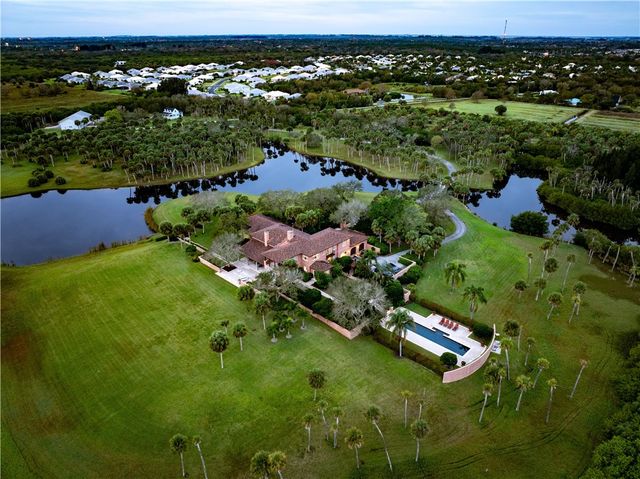 2350 Quay Dock Road, Vero Beach, FL 32967