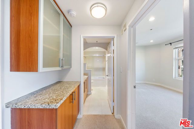 620 S Gramercy Place 320, Los Angeles, CA 90005