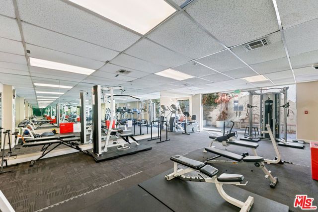 620 S Gramercy Place 320, Los Angeles, CA 90005