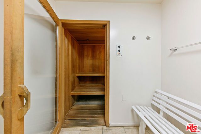 620 S Gramercy Place 320, Los Angeles, CA 90005