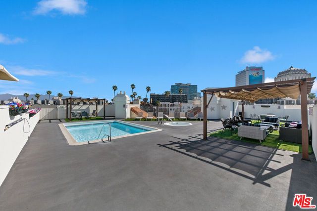 620 S Gramercy Place 320, Los Angeles, CA 90005