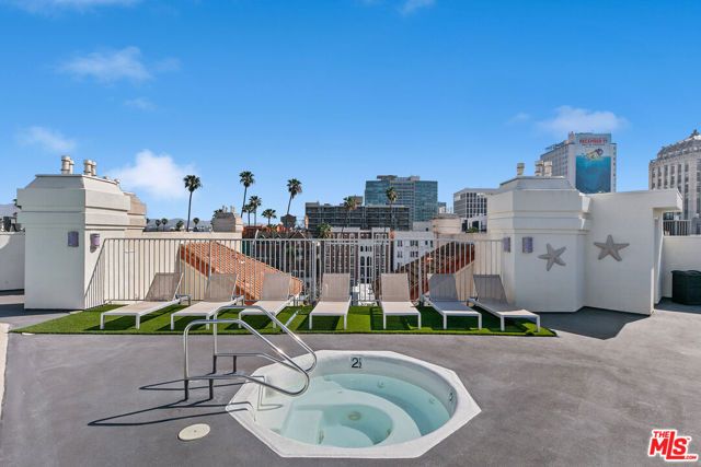 620 S Gramercy Place 320, Los Angeles, CA 90005