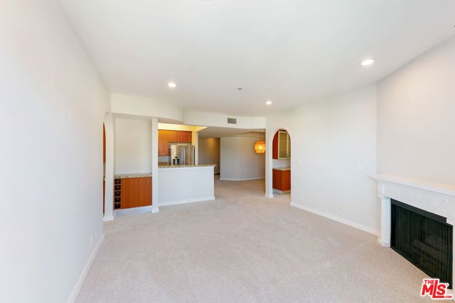 620 S Gramercy Place 320, Los Angeles, CA 90005