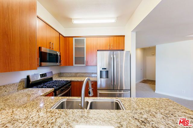 620 S Gramercy Place 320, Los Angeles, CA 90005