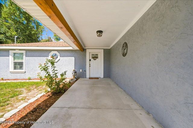 12327 Millington Avenue, Weeki Wachee, FL 34614