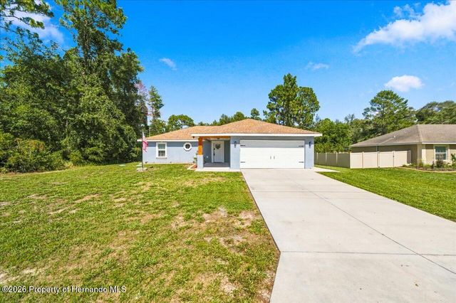 12327 Millington Avenue, Weeki Wachee, FL 34614