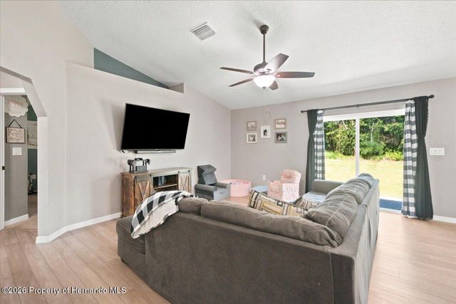 12327 Millington Avenue, Weeki Wachee, FL 34614