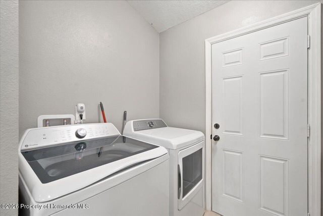 12327 Millington Avenue, Weeki Wachee, FL 34614