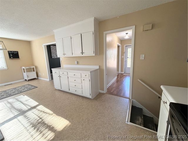 4946 Pinewood Drive, Hope Mills, NC 28348