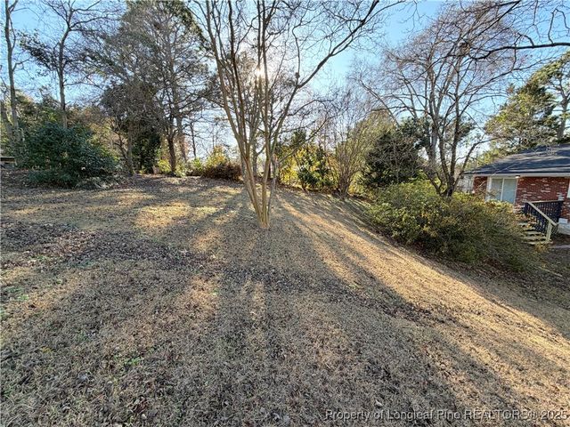 4946 Pinewood Drive, Hope Mills, NC 28348