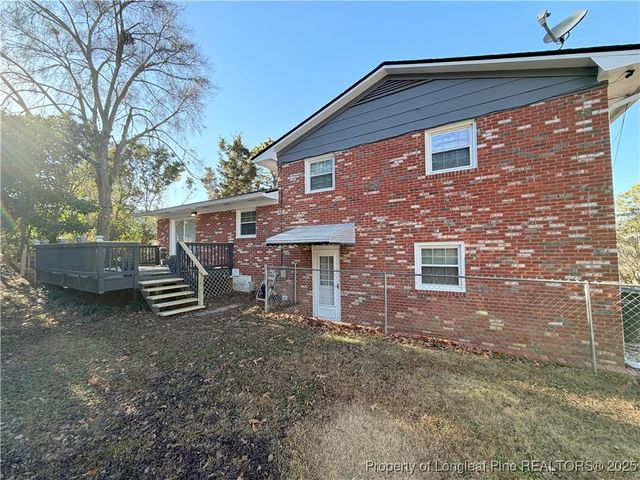 4946 Pinewood Drive, Hope Mills, NC 28348