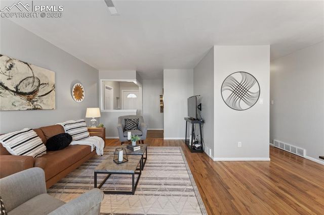 412 Edgewood Drive, Colorado Springs, CO 80907