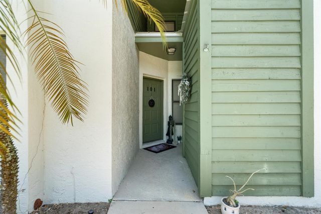 5280 SE Seascape Way 101, Stuart, FL 34997
