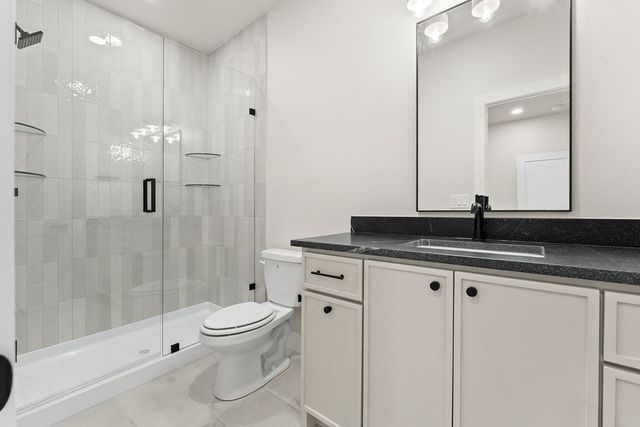 617 SW 2nd Street, Bentonville, AR 72712