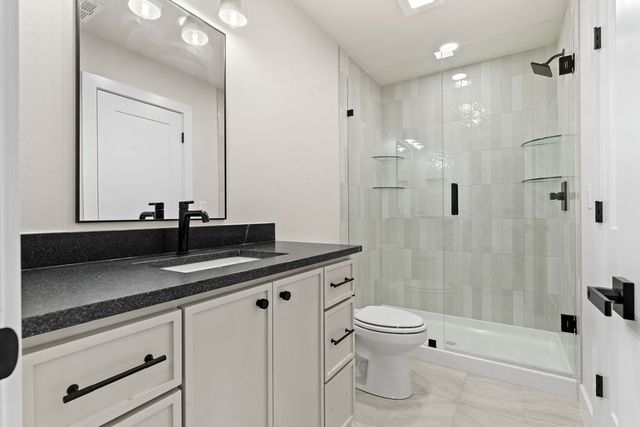 617 SW 2nd Street, Bentonville, AR 72712