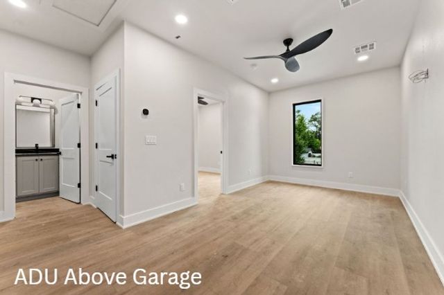 617 SW 2nd Street, Bentonville, AR 72712