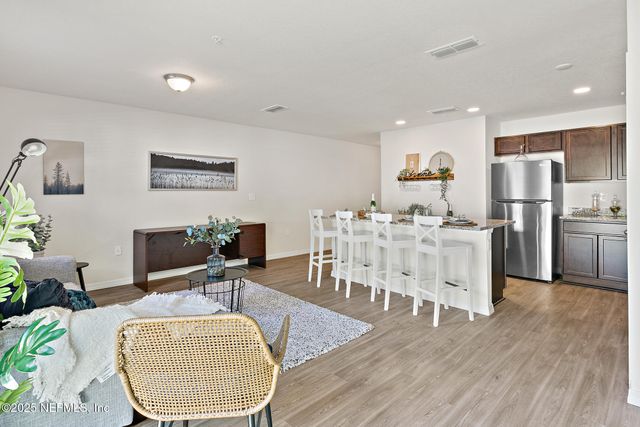 1522 YELFORD Circle, Jacksonville, FL 32218