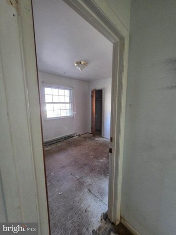 4233 HOFFMAN DR, Woodbridge, VA 22193