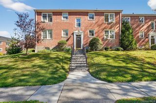 260 Church Street 4B4, White Plains, NY 10603